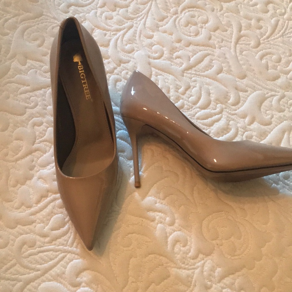 Beige high heels. Size 9 wore once